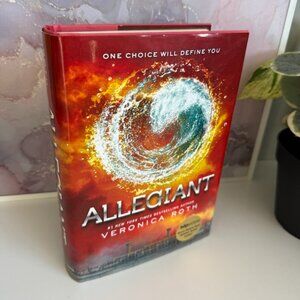 📕 3 for $30 | Allegiant | The Divergent Series #3 by Veronica Roth | Hardcover